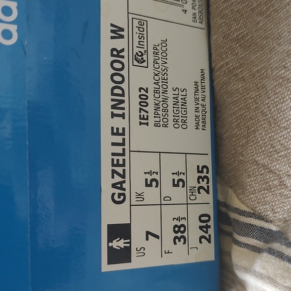 Addias - Picture 5 of 5